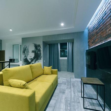 7 Вулиця Саксаганського Apartment Kiev Ngoại thất bức ảnh